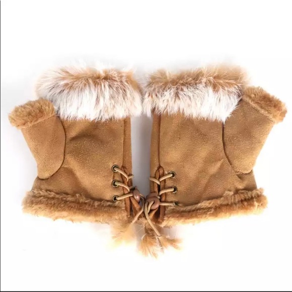 Camel Brown Faux Suede & Fur Fingerless Gloves - Picture 2 of 2